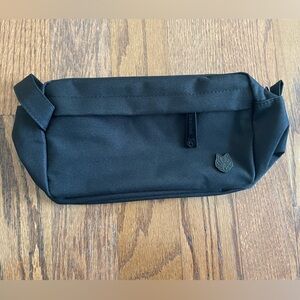 BlackWolf Toiletry Bag